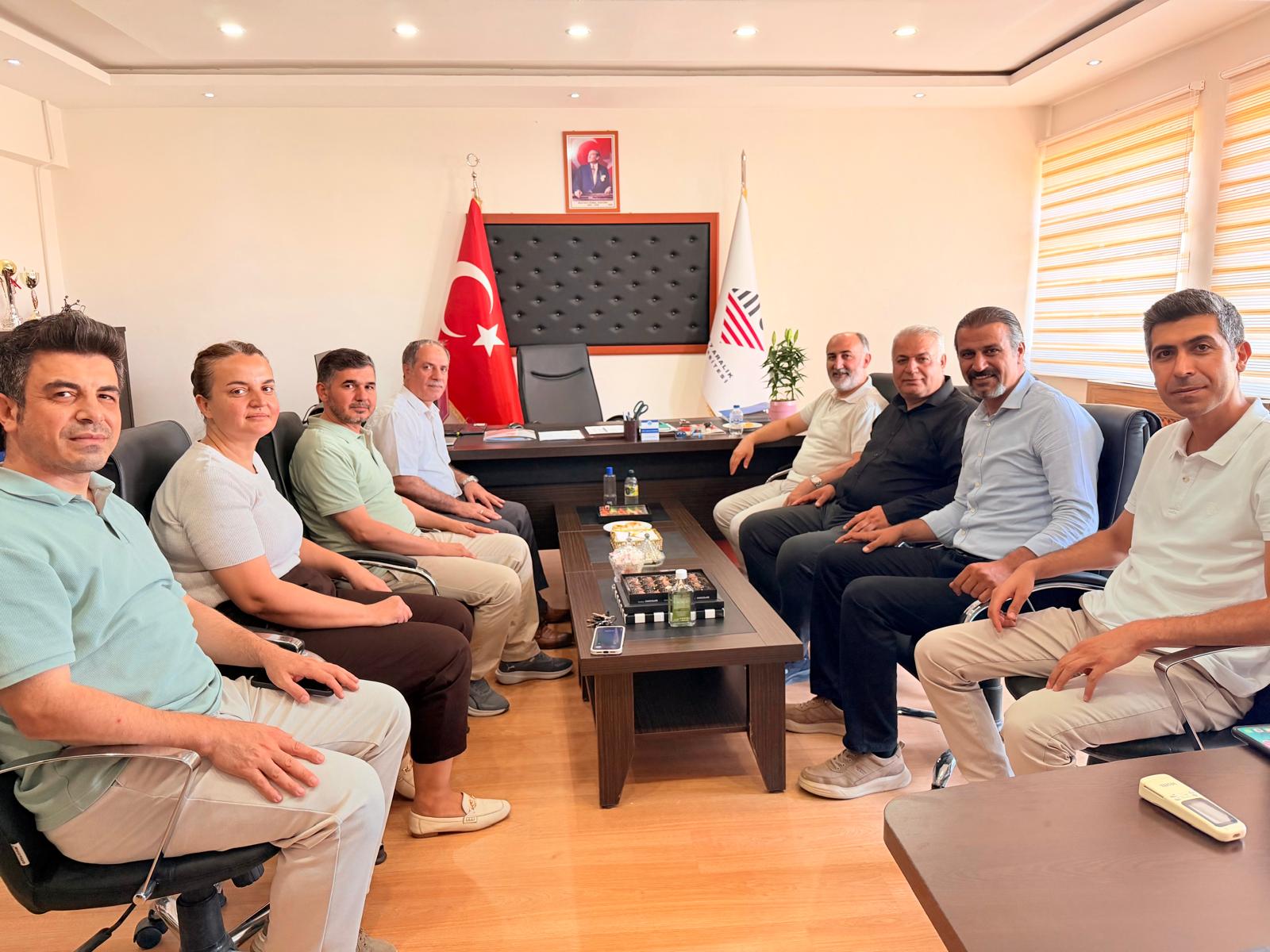 Fakülte Yönetimimizden Yusuf Şerefoğlu Sağlık Bilimleri Fakültesi Dekanlığı Görevine Atanan Prof. Dr. Yakup Doğan’a Tebrik Ziyareti